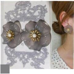 474＊グレージュ ホワイト フラワー 花 大人レディ 上品 プチプラ 高見え