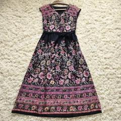 ★未使用級　ローラアシュレイ　カシュクールワンピース　花柄刺繍❤︎コットン　紺　M ヨーロッパ古着】Laura Ashley ネイビー X ホワイトレース・花柄