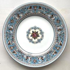 新品⭐︎ウェッジウッドフロレンティーンターコイズ  黒壺 プレート2枚 WEDGWOOD - 【黒壺美品】ウェッジウッド☆フロレンティーン