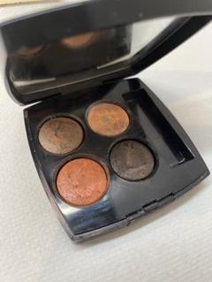 新品未使用　CHANEL LES 4 OMBRES 204 ティセヴァンドーム LES 4 OMBRES Poczwórne cienie do powiek 204 - Tissé vendôme