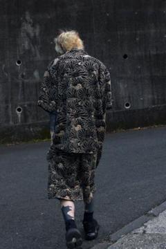 最終価格】gakkin ガッキン　黒蓮葉　M 半袖　シャツ GAKKIN (ガッキン) S/S SHIRT 首椿 限定70着 - メルカリ