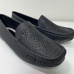 ★超柔らか履き心地【新品】ブラックモカシン「パンチングデザイン」S：22.5cm