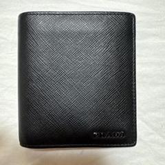 PRADA（プラダ）サフィアーノ 2つ折り財布