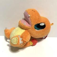 ポケモンセンター 連れ歩き マスコット ぬいぐるみ ヒトカゲ ポケセン ヒトカゲ 連れ歩きぬいぐるみ マスコット - メルカリ