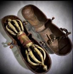 仏教法具 九鈷杵 銅器 稀少品 時代物 重厚 極細工 寺院用仏具 置物 仏事 仏教法具 九鈷杵 銅器 稀少品 時代物 重厚 極細工 寺院用仏具