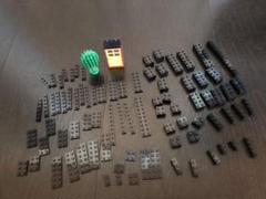 LEGO 黒パーツ81個