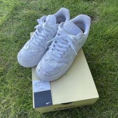Billie Eilish NIKE Air Force 1 Lowのサムネイル