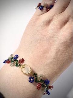 ハンドメイド　フラワーデザイン ブレスレットとリングセット　金属アレルギー対応
