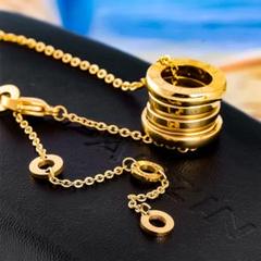 【即日発送・美品】ゴールド リング型ペンダント ネックレス