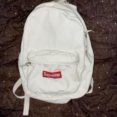 Supreme ホワイト リュック・バックパック スクエアロゴ Supreme ホワイト リュック・バックパック スクエアロゴ - メルカリ