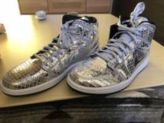 NIKE WMNS AIR JORDAN 1 MID SE DISCO BALL