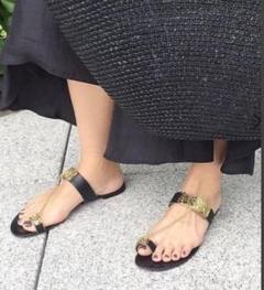 【特価】 2025年最新】casadei サンダルの人気アイテム - メルカリ 靴