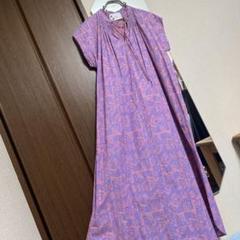お値下げ　未使用に近い❣️紫とピンクのパターン 半袖ロングワンピース