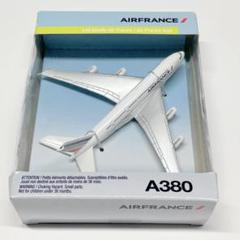 非売品 AIR FRANCE LA PREMIERE ラプルミエール ピンバッジ 非売品 AIR FRANCE LA PREMIERE ラプルミエール ピンバッジ