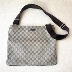 GUCCI グッチ ショルダーバッグ 斜めがけ GGキャンバス md1
