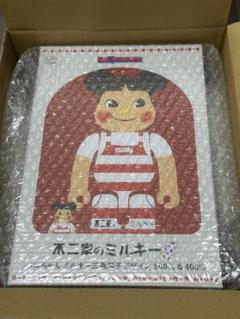 BE@RBRICK ペコちゃん ミルキー三角帽子デザイン 400% 100%のサムネイル