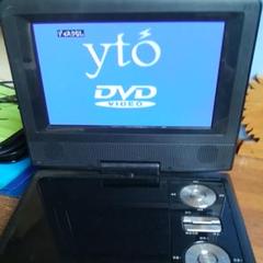 ポータブルDVDプレーヤー