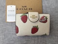 COACH イチゴ柄 長財布ラウンドファスナー 現地価格セール いちご Coach(コーチ) 財布・小物(レディース
