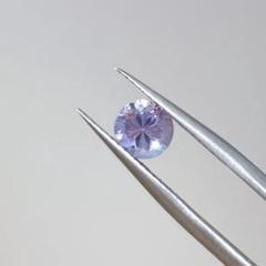 タンザナイト　薄紫色