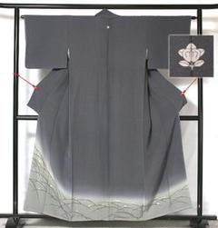 k-3681 スモールサイズ 露芝文様に蝶々 紋無し デザインの良い付