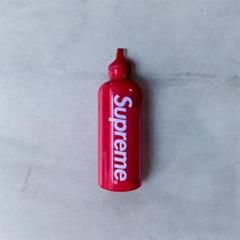 新品未開封 18ss Supreme × SIGG BOTTLE Red Supreme®/SIGG™ Traveller 0.6L Water Bottle – Supreme