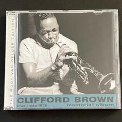 クリフォード・ブラウン メモリアルアルバム【キング盤/完全限定盤/完品】 51h5m86Am1L._SY200_QL15_.jpg
