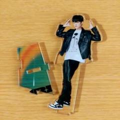 TREASURE JIHOON アクリルスタンド キーホルダーセット　まとめ売り TREASURE ジュンギュ アクリルスタンドセット - メルカリ