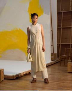 未使用タグ付　TAN LAYERD DESIGN LONG DRESS 黒