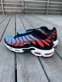 新品　WMNS 28cm NIKE ナイキ ウィメンズ エアマックスプラスのサムネイル
