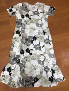 夏半袖　花柄ワンピース ジョワイユ エトワール Mサイズのサムネイル