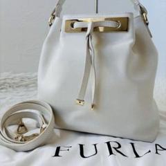美品 フルラ ステイシー 2way バケット ショルダーバッグ 金ロゴ