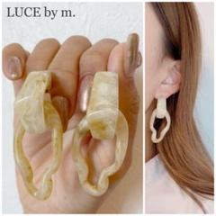 596 ベージュ マーブルニュアンスフープ ピアス お洒落