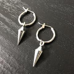スパイク 2個セット フープピアス コーン シンプル メンズ レディース BTS