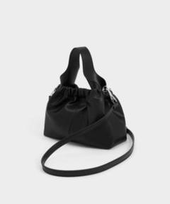 新品未使用　CHARLES & KEITH ハンドショルダーバッグ 中古・古着通販】CHARLES & KEITH (チャールズ＆キース) ワン