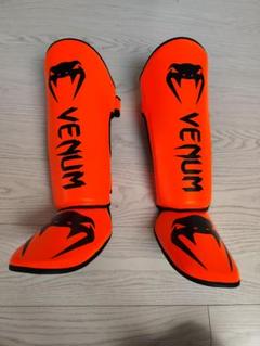 Venum オレンジ レガース