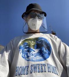 HOME SWEET HOME Tシャツ 西海岸で人気 オートミール 地球