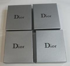 アクセサリーフランスパリのクリスチャンディオールで買いました、箱とかはないです フランス製千鳥柄ディオールジュエリーケース、ビンテージ宝石