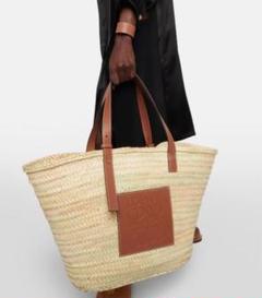 送関税負担なし◆LOEWE◆小さなレザートリムのバスケットトート 楽天市場】LOEWE ロエベ 327.02.S93 BASKET SMALL BAG ラフィア