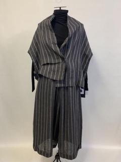 新作人気モデル 【未使用】ベスト&パンツ アンサンブル上下セット - パンツスーツ上下