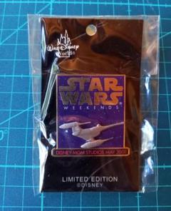 STAR WARS WEEKENDSの限定ピンバッジ。