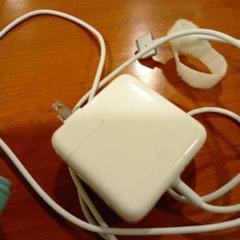 ボ*ン様 【ジャンク品】Mac Book Air2020　本体、充電器、充電コー ボ*ン様 【ジャンク品】Mac Book Air2020 本体、充電器、充電