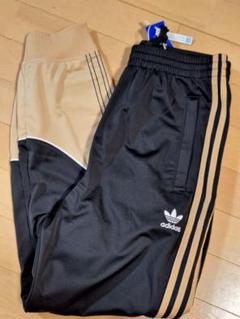 adidas　ジャージズボン　L　小さめ？