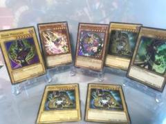 遊戯王 TCG ダーク・マジシャン＆ダーク・マジシャンガールセット 7 61q8T28LA1L._UF350,350_QL50_.jpg