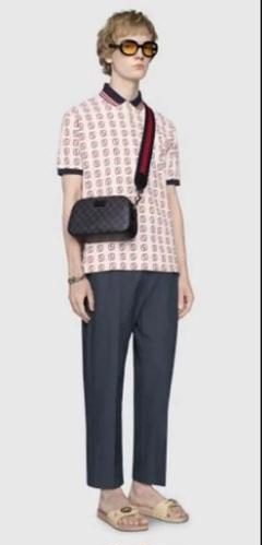 GUCCI GGスプリーム ショルダーバッグ