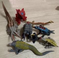 ウルトラマン 怪獣フィギュア 8体セット - メルカリ
