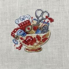クロスステッチ完成品　ディゴワン　ピンクッション