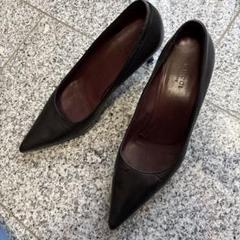 GUCCI グッチ フラットパンプス スエード ソーホー GGロゴ ブラック グッチ/パンプス/黒/サイズ：35 1/2の買取実績【ブランディア】