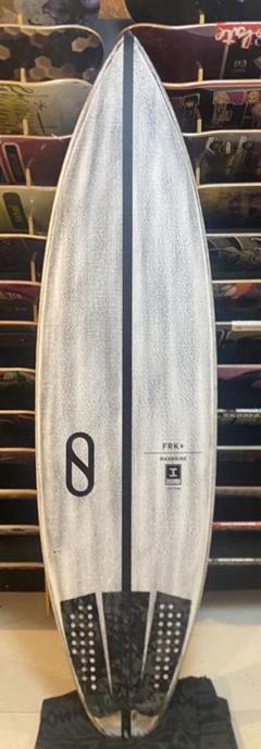 （ほぼ新品）　FRK Plus Volcanic 5'8 26.1liter