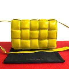 未使用 保管品 ボッテガヴェネタ パデッドカセット レザー ショルダーバッグ