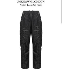 unknownナイロンパンツ UNKNOWN X HCW RHINESTONE JOGGER PANTS スウェットパンツ